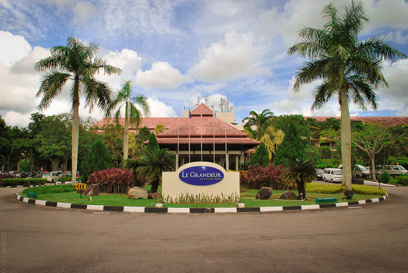 Le Grandeur Palm Resort Johor Kulai Exterior foto